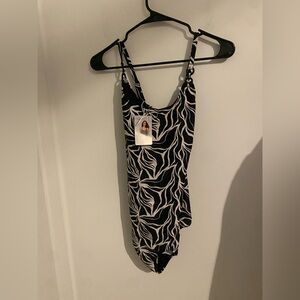 NWT Serra Abstract One Piece Swimsuit